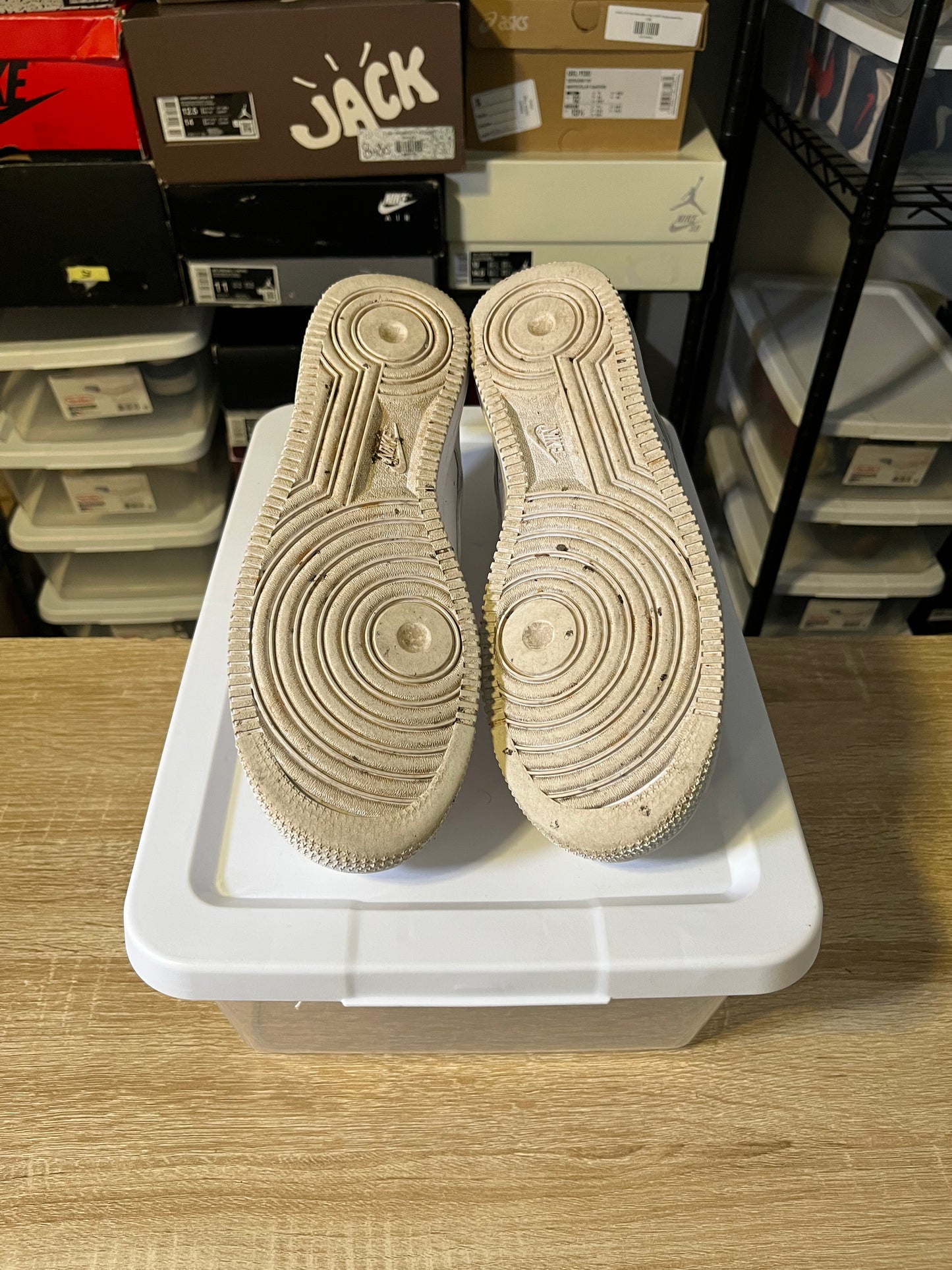 Size 8.5 - AF 1 Low All White