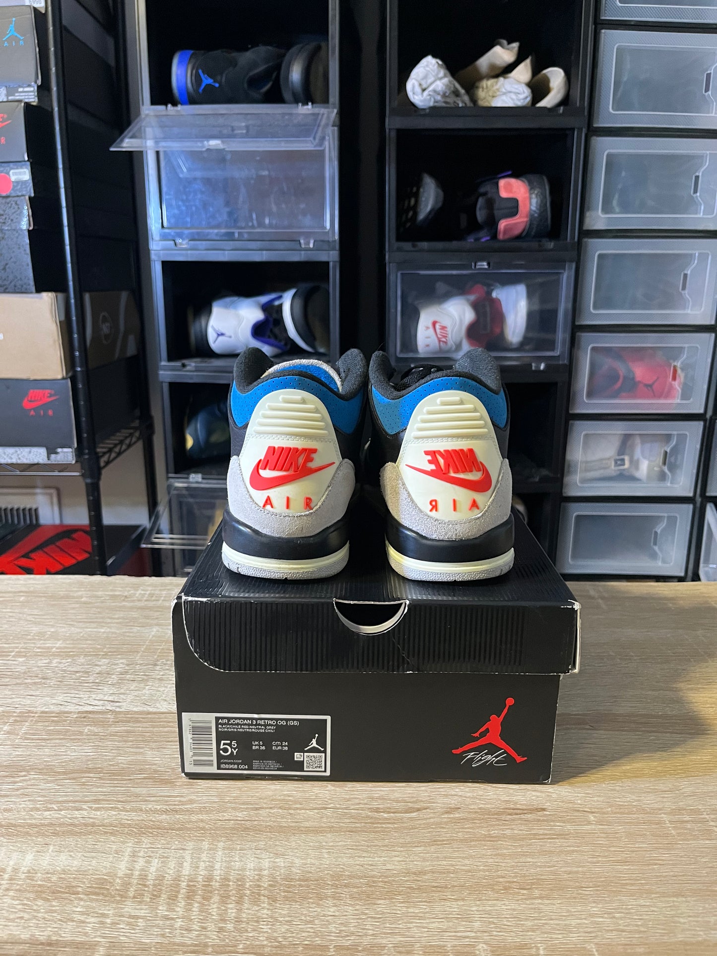Size 5.5Y - AJ 3 Retro OG Rare Air