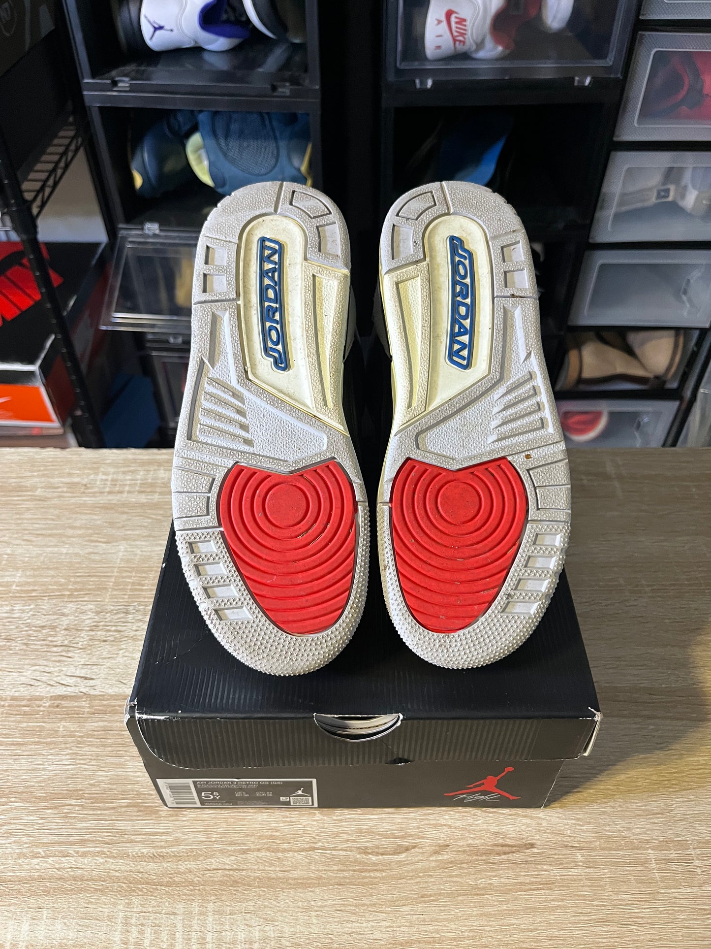 Size 5.5Y - AJ 3 Retro OG Rare Air