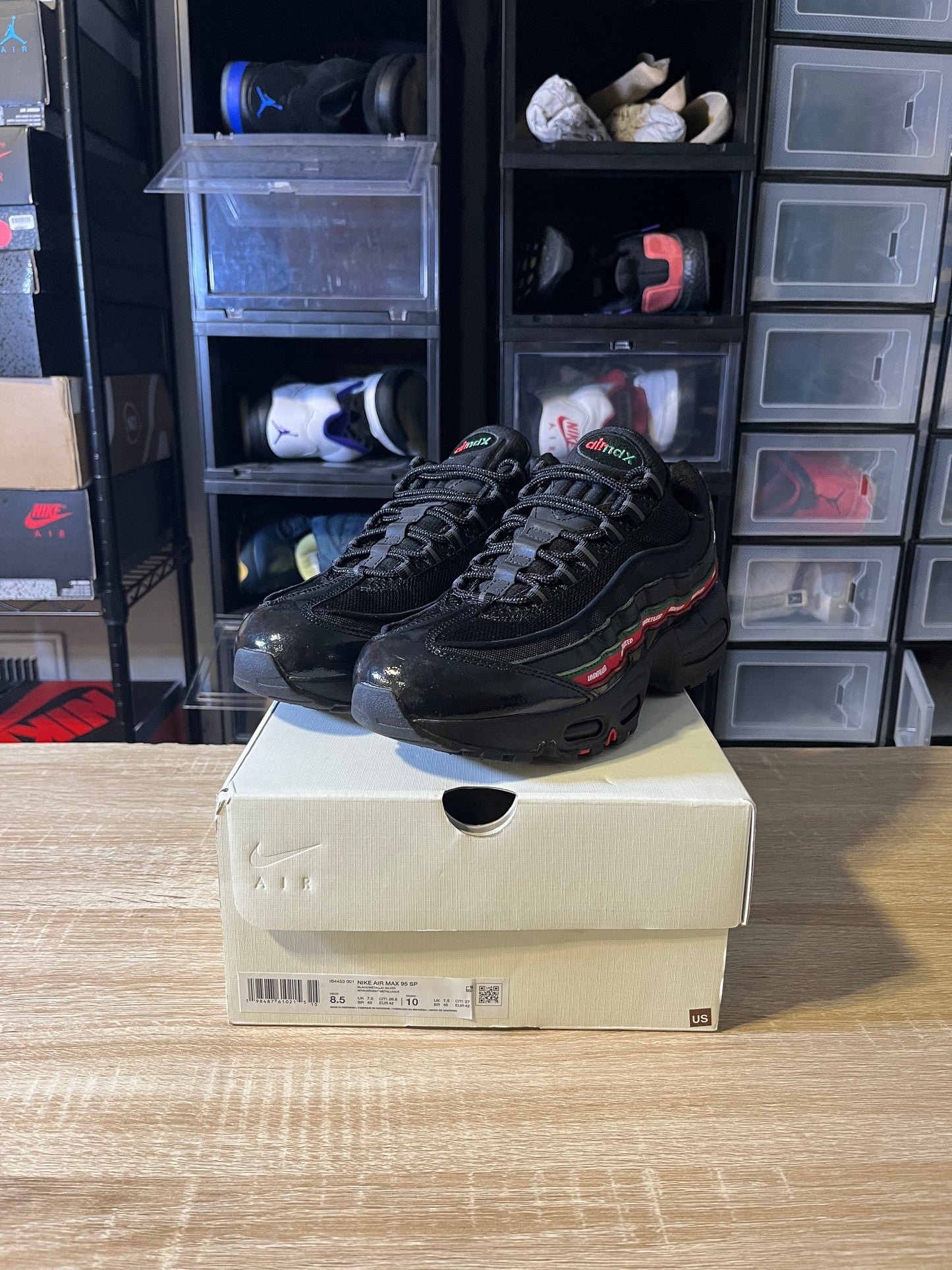 Size 8.5 - Undefeated x AM 95 SP Black