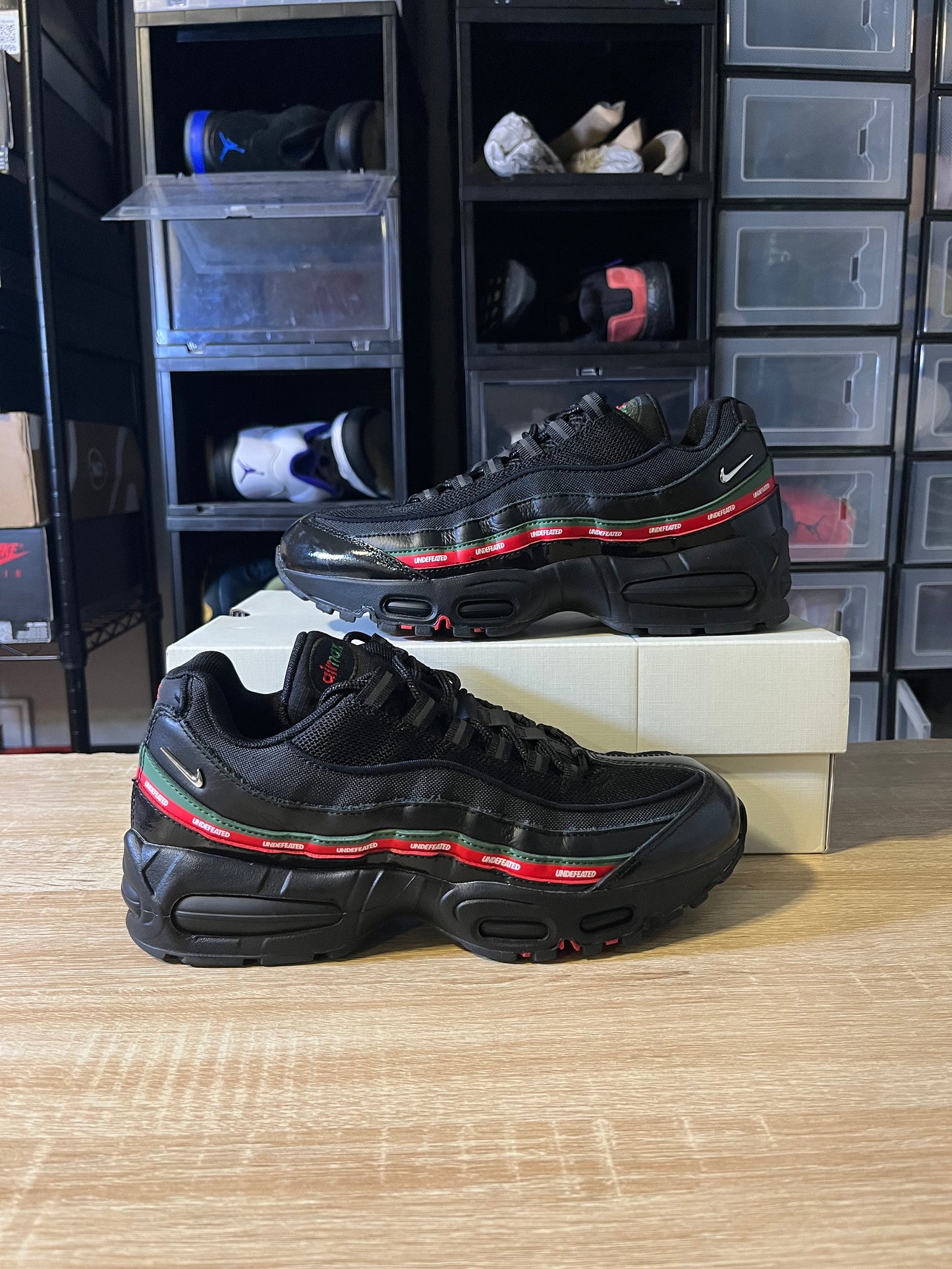 Size 8.5 - Undefeated x AM 95 SP Black