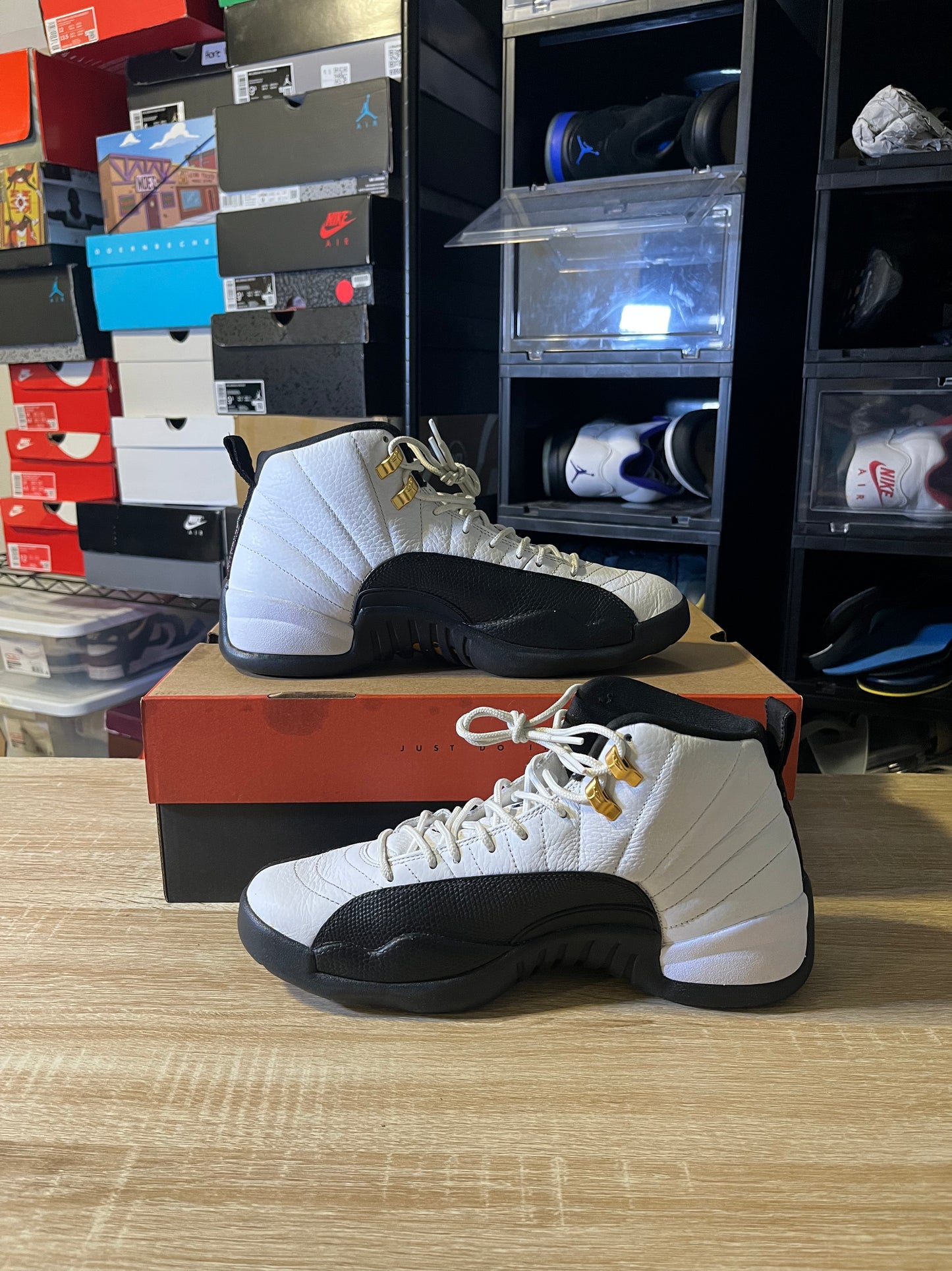 Size 10 - AJ 12 Retro Taxi