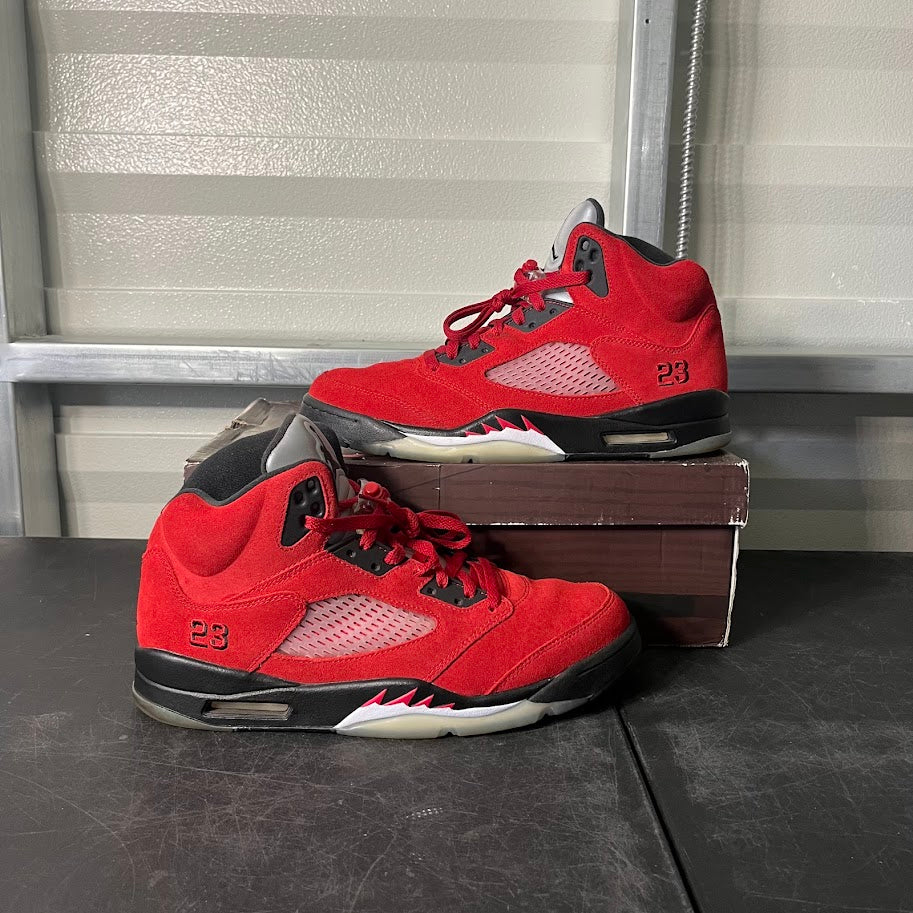 Size 11 - AJ 5 Retro Raging Bull
