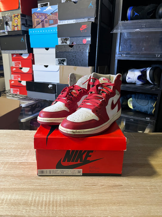 Size 10W - AJ 1 Retro Hi Varsity Red