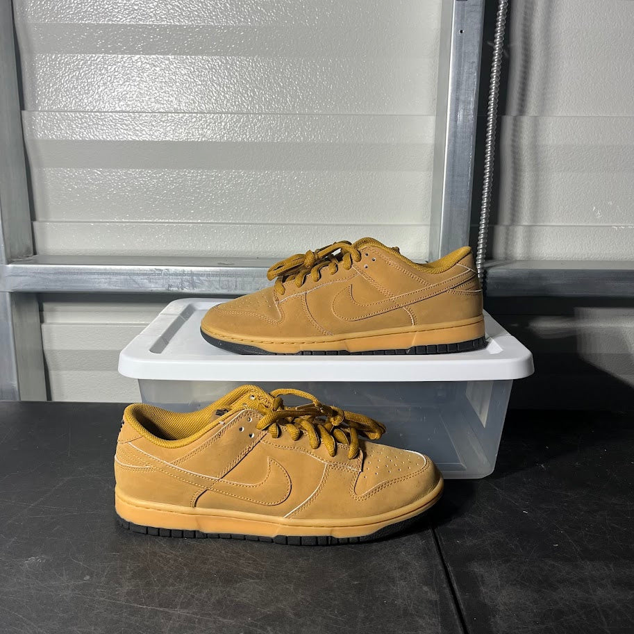 Size 10.5 - Dunk Low Retro SE Wheat