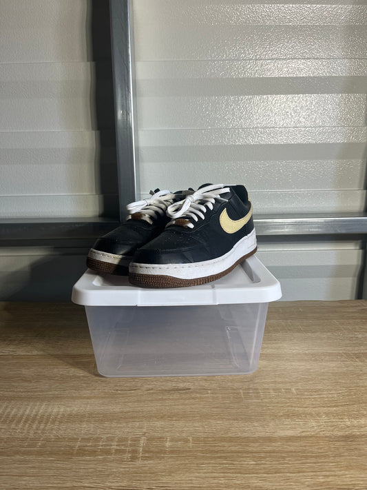 Size 10.5 - AF 1 Low '07 LV8 Pomegranate