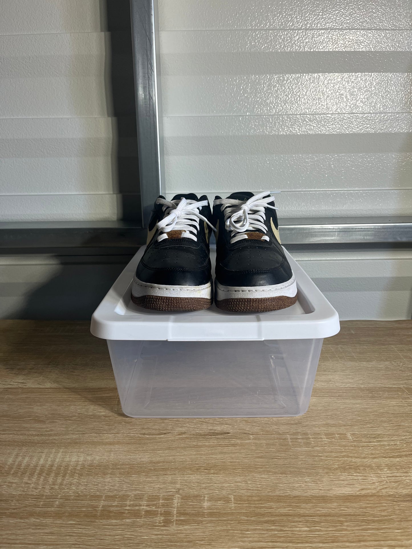 Size 10.5 - AF 1 Low '07 LV8 Pomegranate