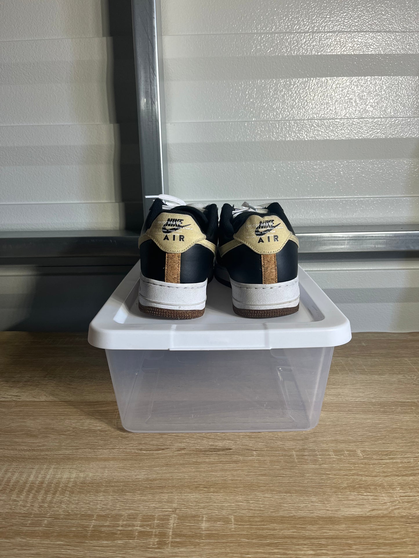 Size 10.5 - AF 1 Low '07 LV8 Pomegranate