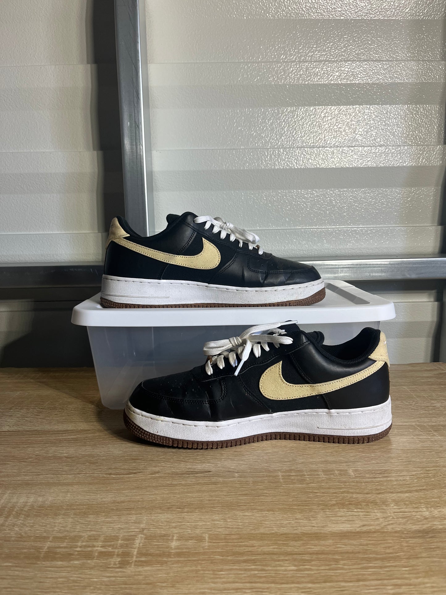 Size 10.5 - AF 1 Low '07 LV8 Pomegranate