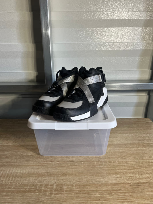 Size 9.5 - Air Raid OG Black Grey