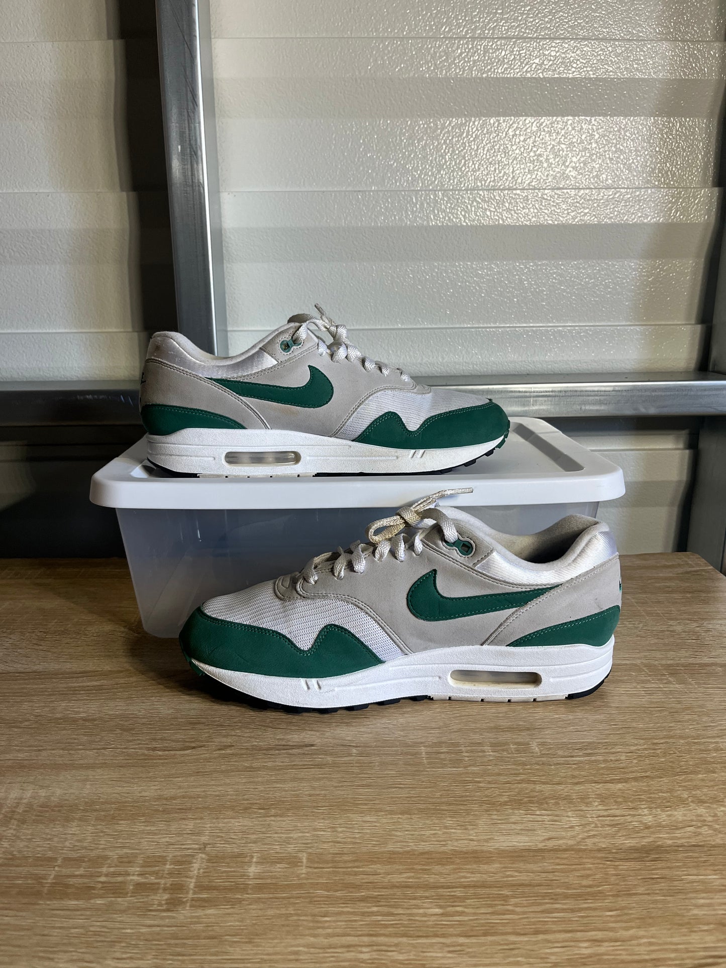 Size 11 - AM 1 Anniversary Evergreen Aura