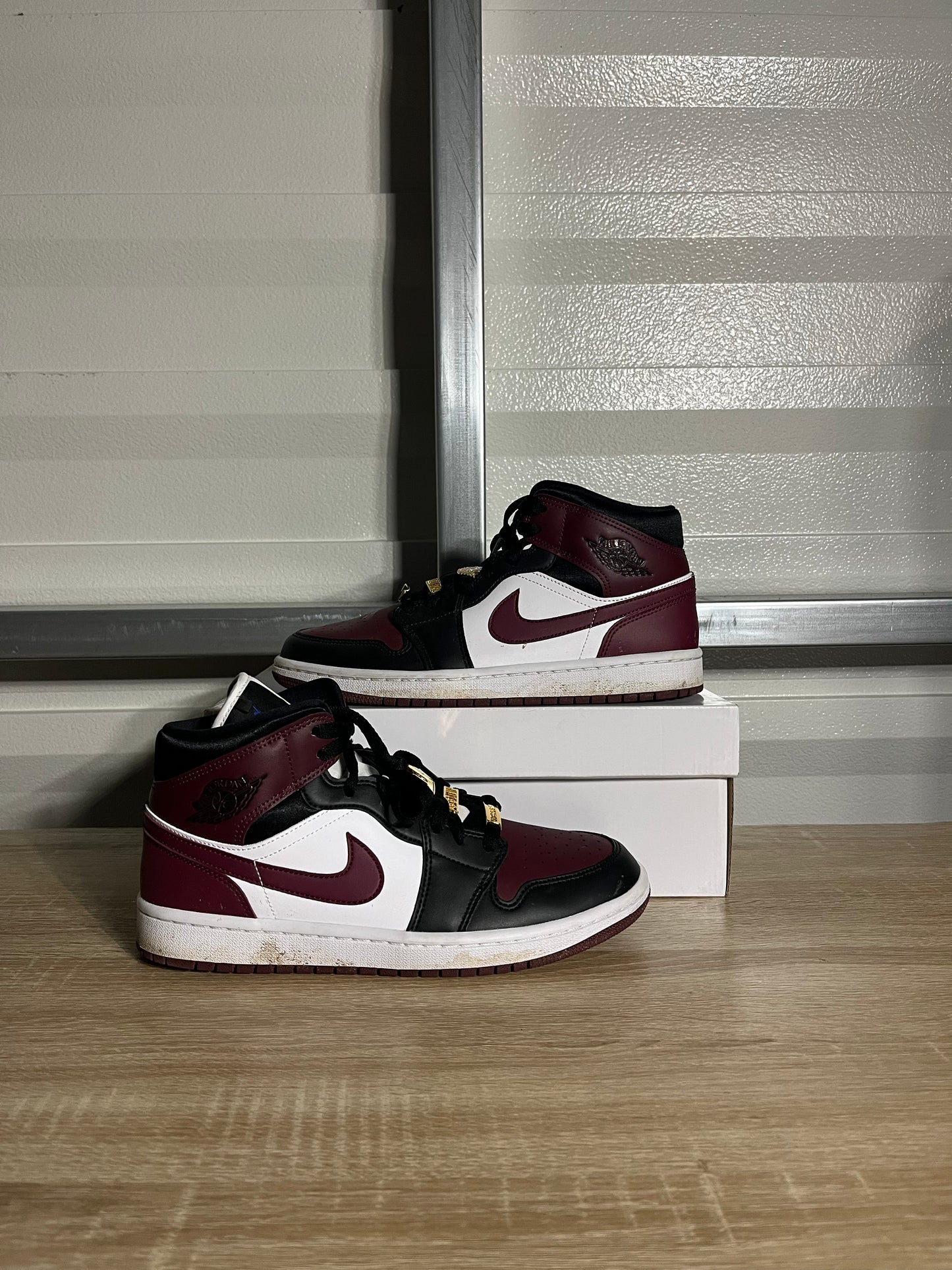 Size 9.5W - AJ 1 Mid SE Dark Beetroot Gold Pendants