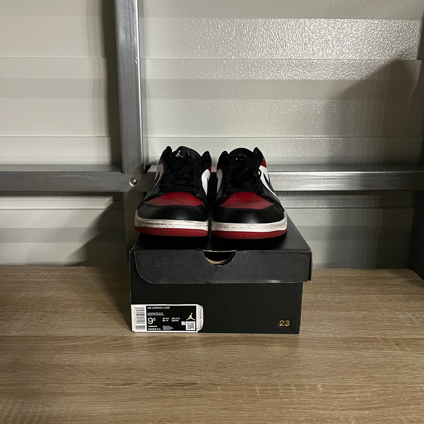 Size 9.5 - AJ 1 Low Bred Toe