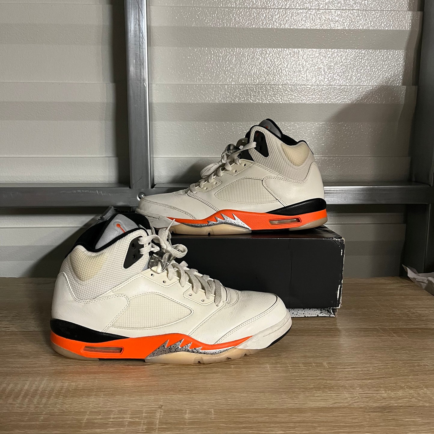 Size 11 - AJ 5 Retro Shattered Backboard