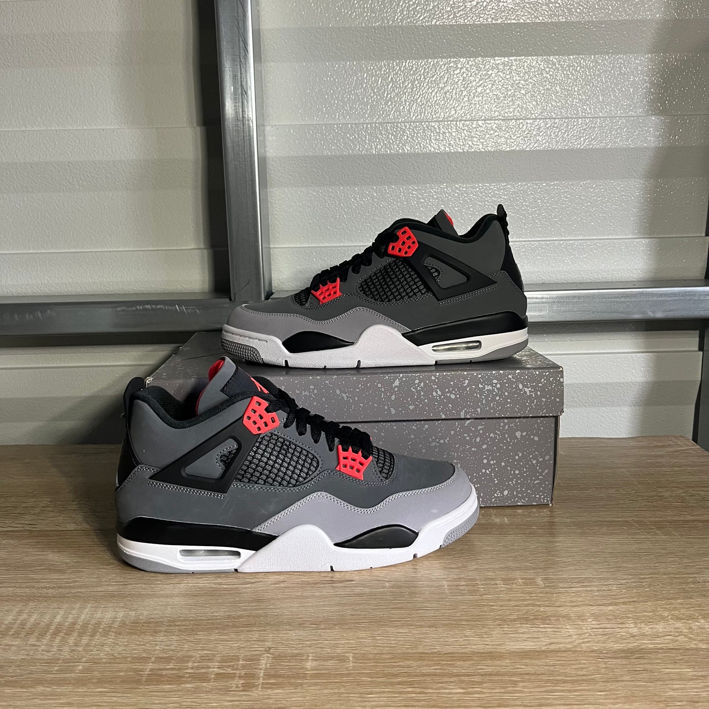 Size 9.5 -  AJ 4 Retro Infrared