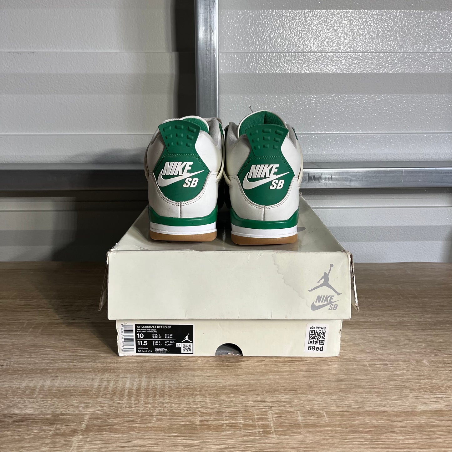 Size 10 - SB x AJ 4 Retro Pine Green