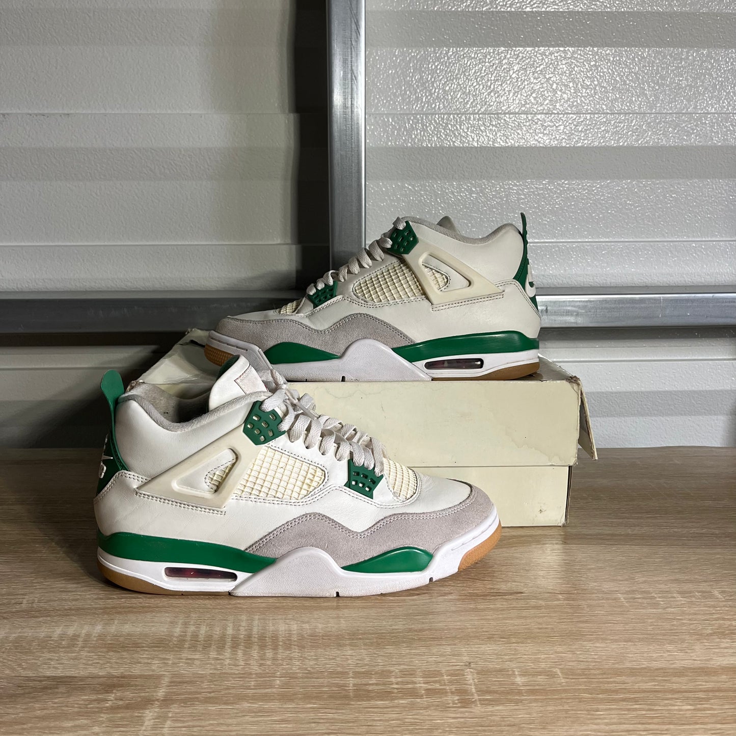 Size 10 - SB x AJ 4 Retro Pine Green