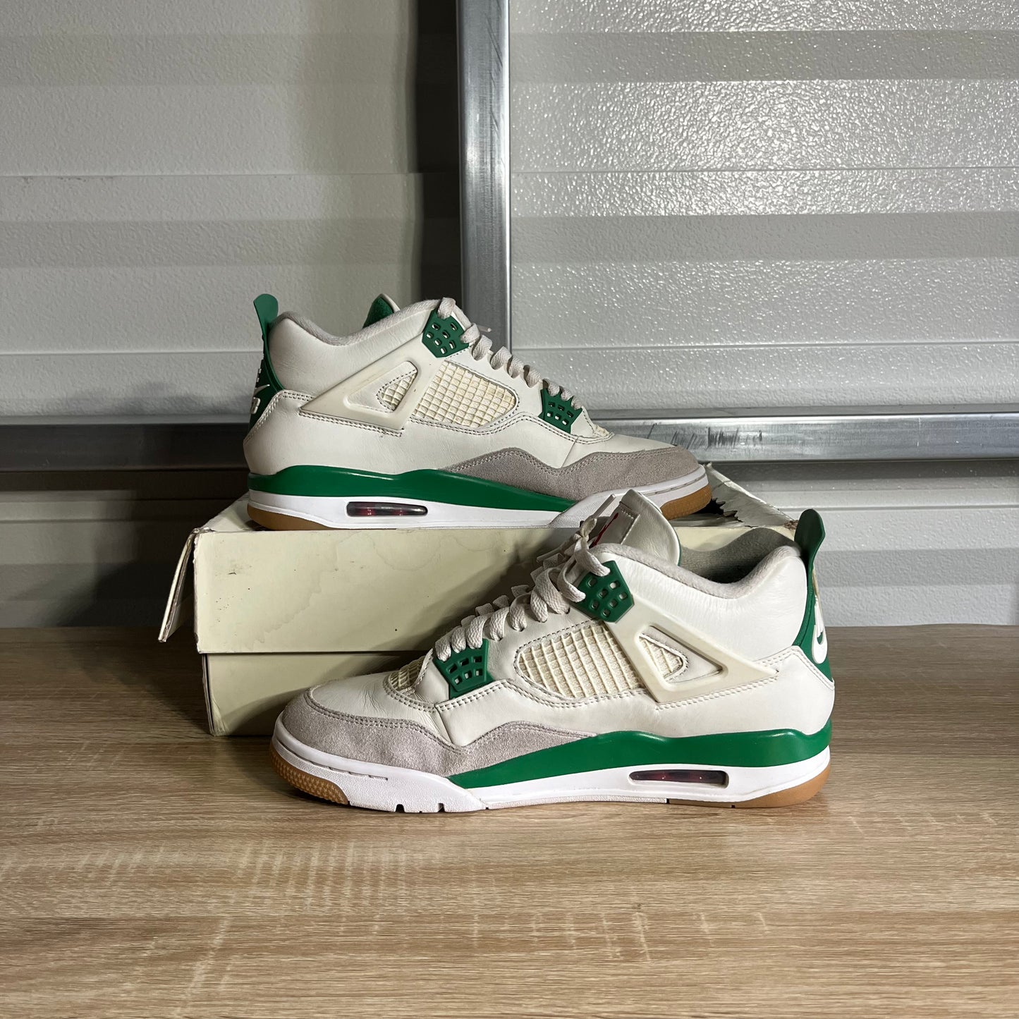 Size 10 - SB x AJ 4 Retro Pine Green