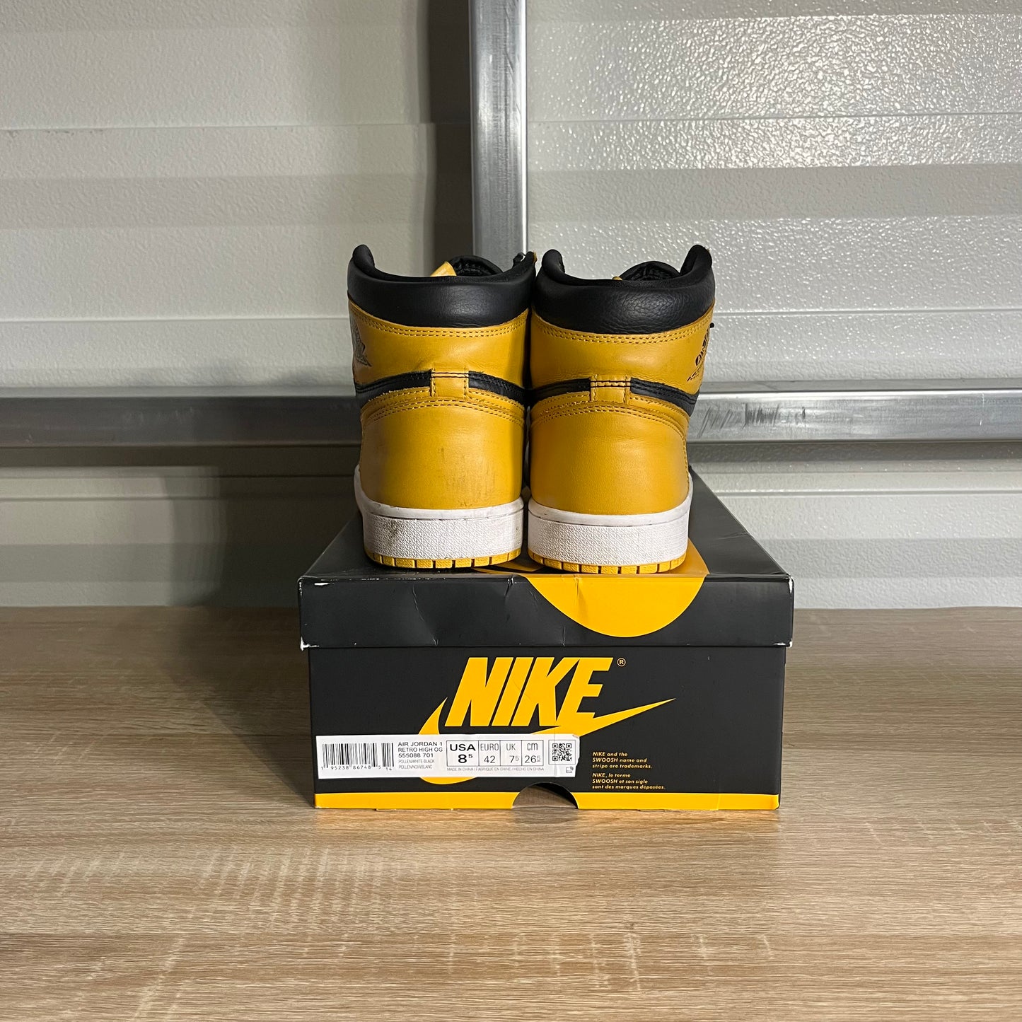 Size 8.5 - AJ 1 Retro High OG Pollen