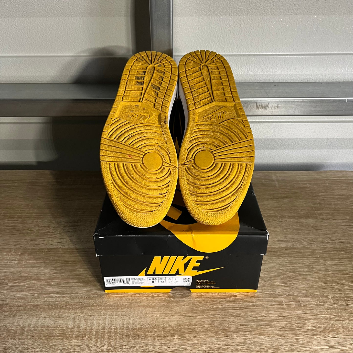 Size 8.5 - AJ 1 Retro High OG Pollen