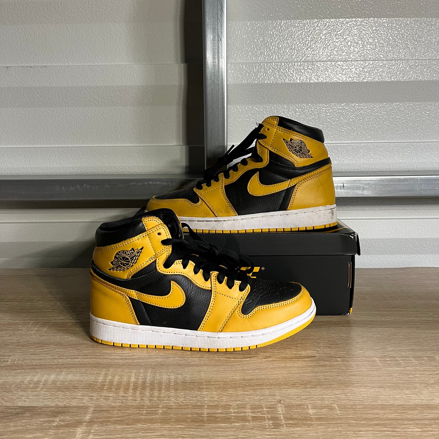 Size 8.5 - AJ 1 Retro High OG Pollen