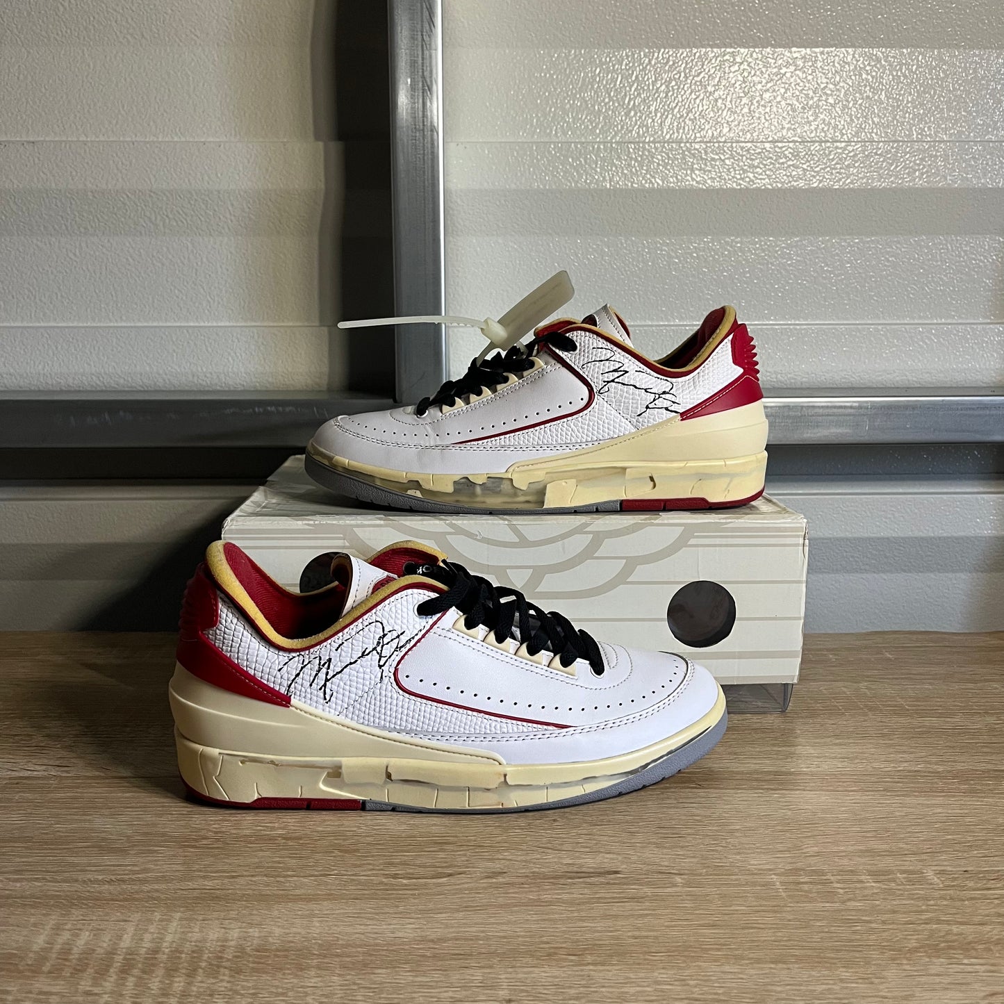 Size 9 - Off-White x AJ 2 Retro Low SP White Red