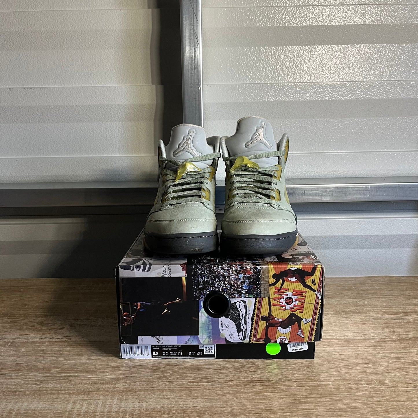 Size 9.5 - AJ 5 Retro Jade Horizon