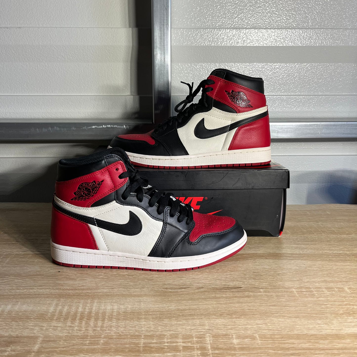 Size 10 - AJ 1 Retro High Bred Toe