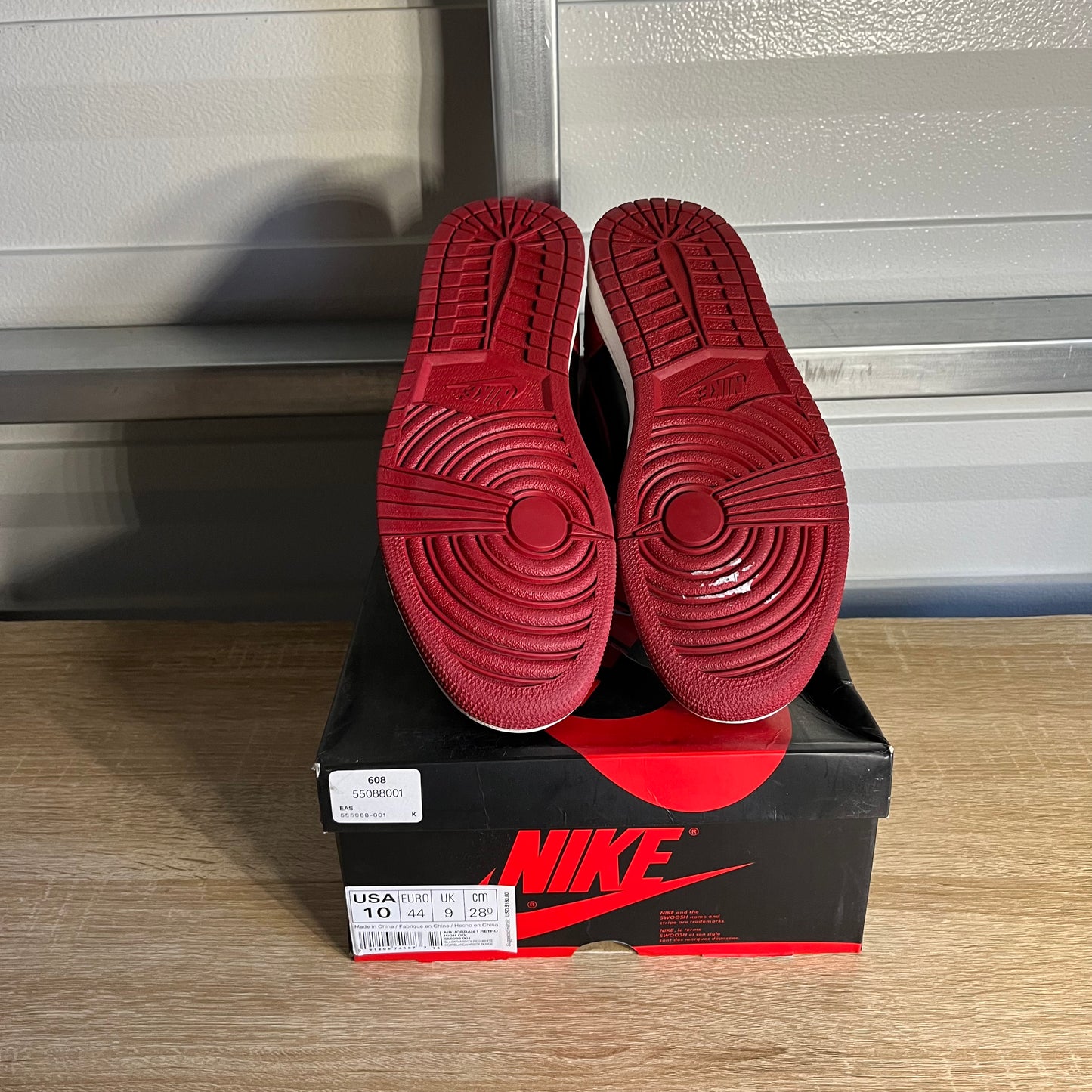 Size 10 - AJ 1 Retro High OG Bred Banned