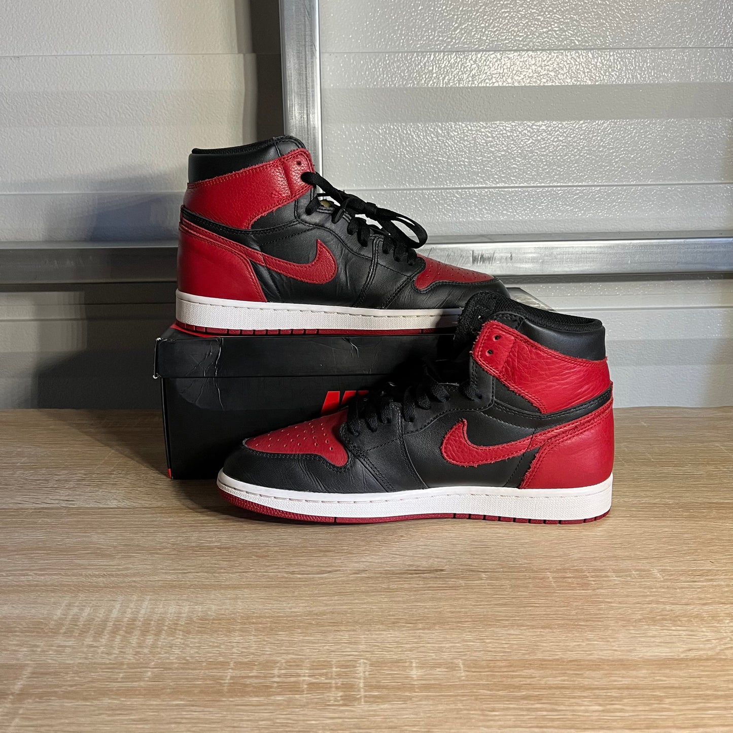 Size 10 - AJ 1 Retro High OG Bred Banned