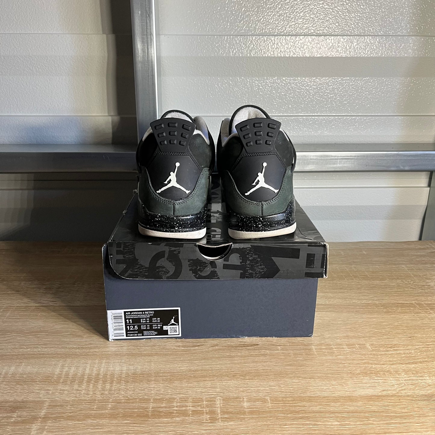 Size 11 - AJ 4 Retro Fear