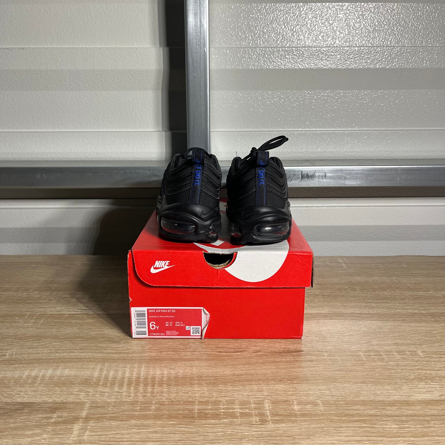 Size 6Y - AM 97 GS Black Dark Marina Blue
