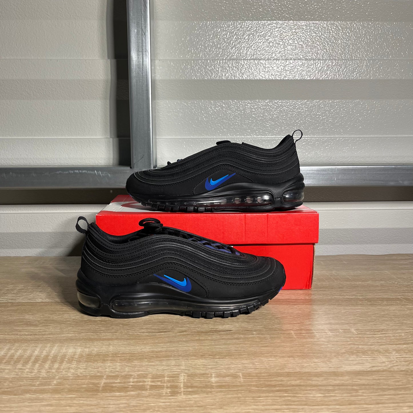 Size 6Y - AM 97 GS Black Dark Marina Blue