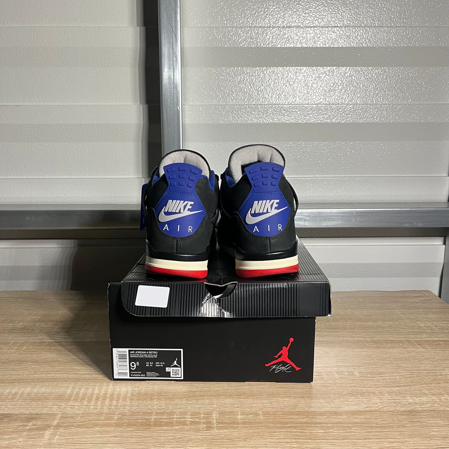 Size 9.5 - AJ 4 Retro Rare Air