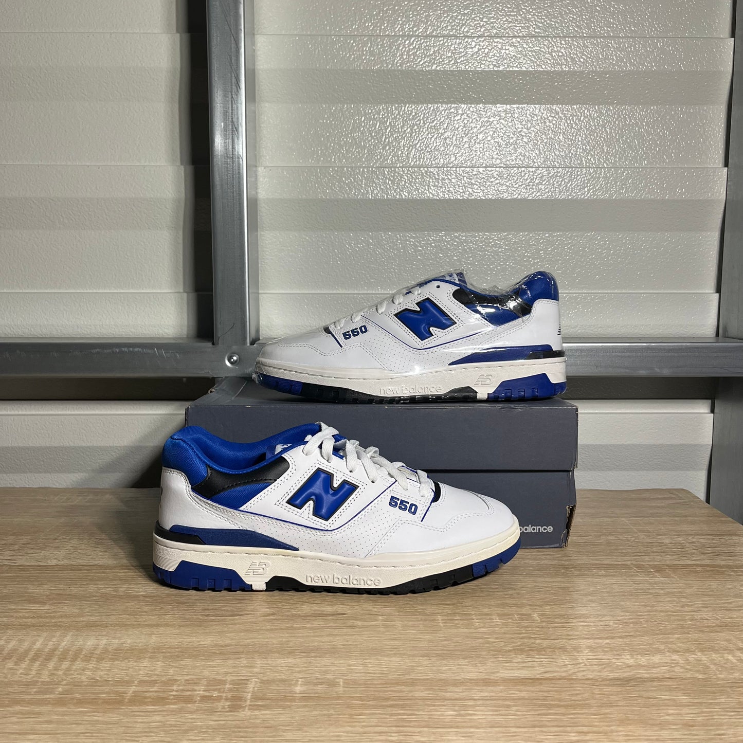 Size 9.5 - NB 550 White Blue