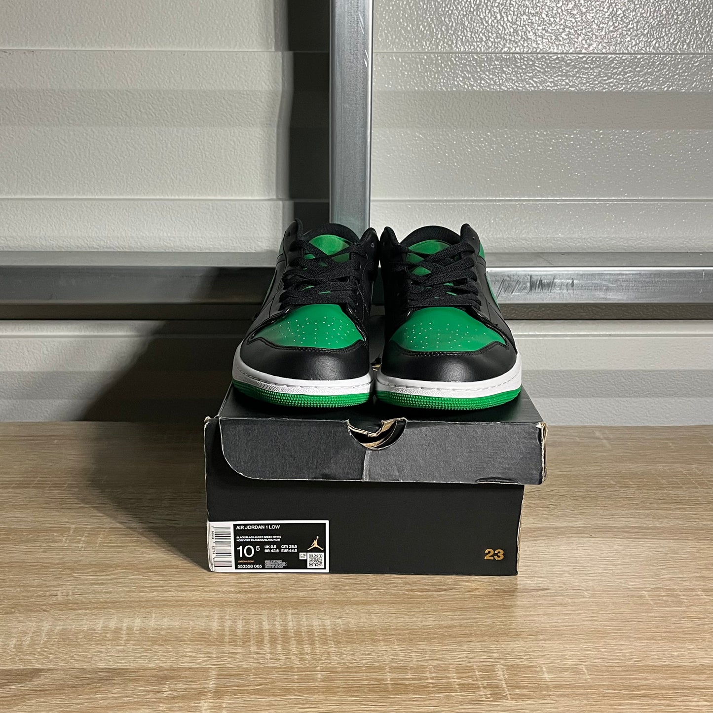 Size 10.5 - AJ 1 Low Lucky Green