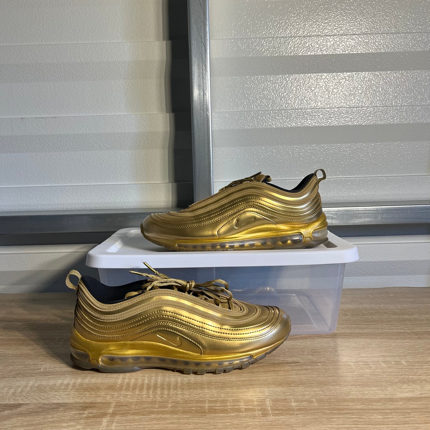 Size 10 - AM 97 Gold Medal