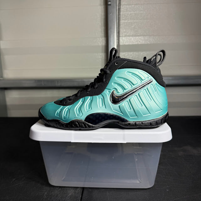 Size 5.5Y - Air Foamposite Pro Island Green