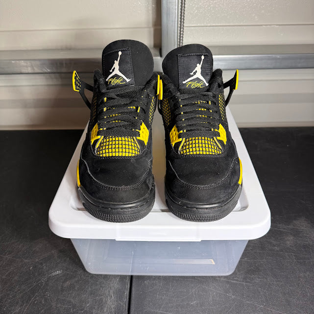 Size 9 - AJ 4 Retro Thunder