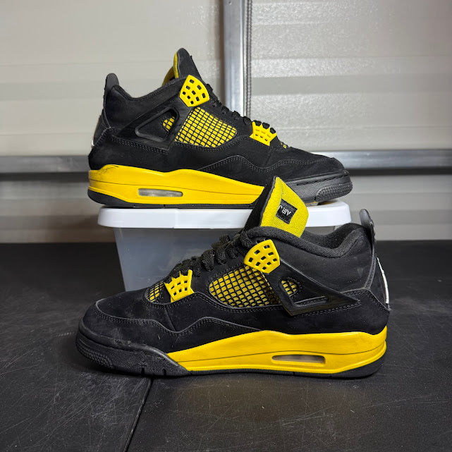 Size 9 - AJ 4 Retro Thunder