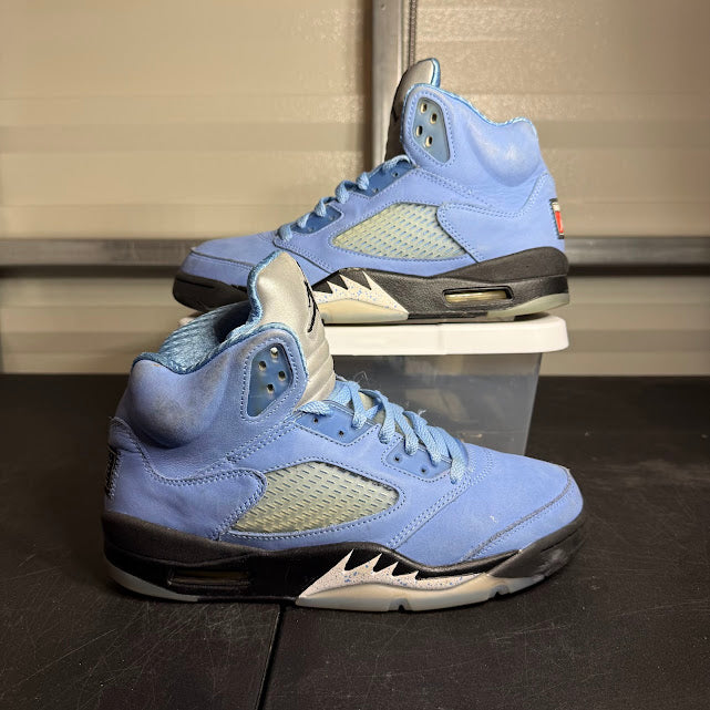 Size 9 - AJ 5 Retro SE University Blue