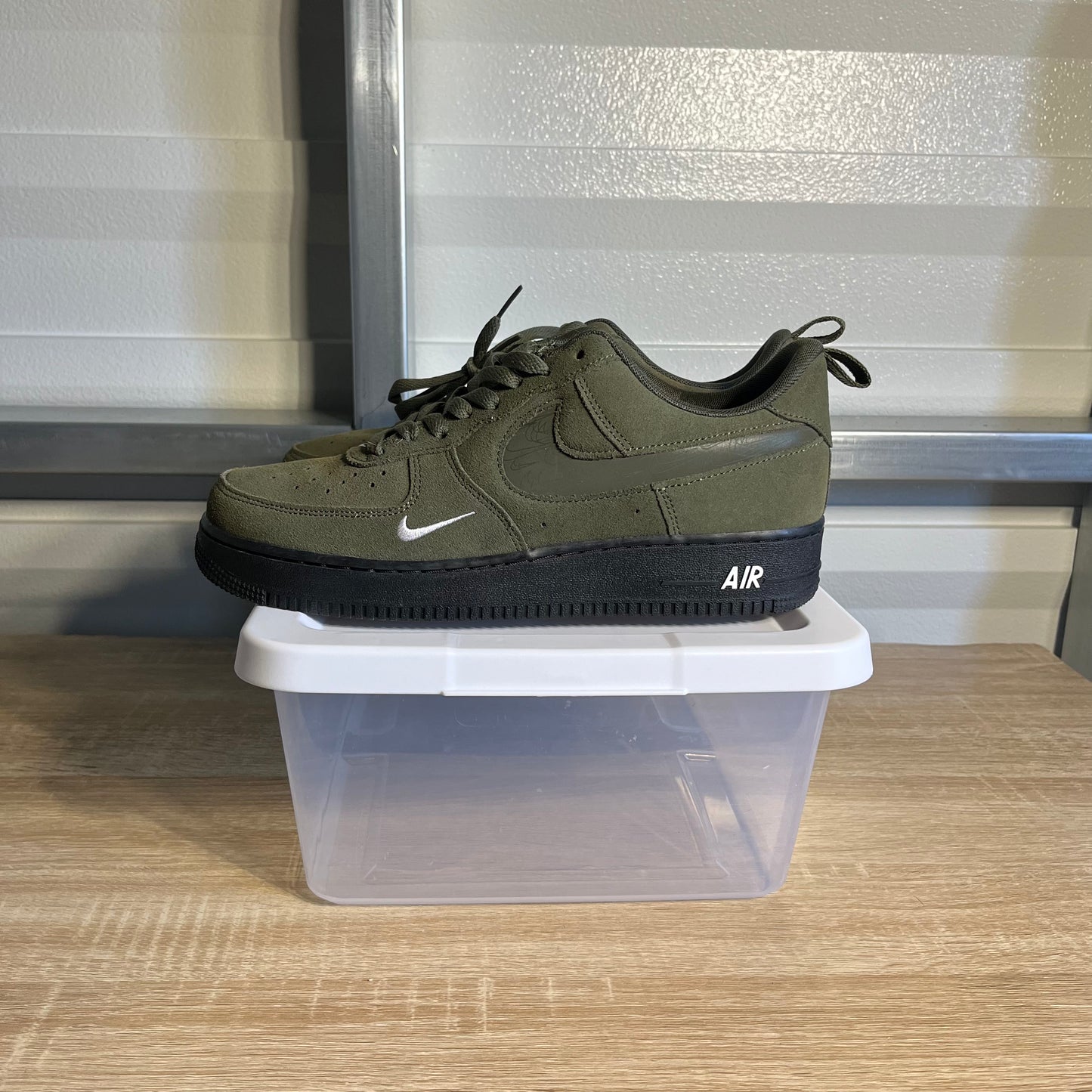 Size 10 - AF 1 '07 LV8 Reflective Swoosh