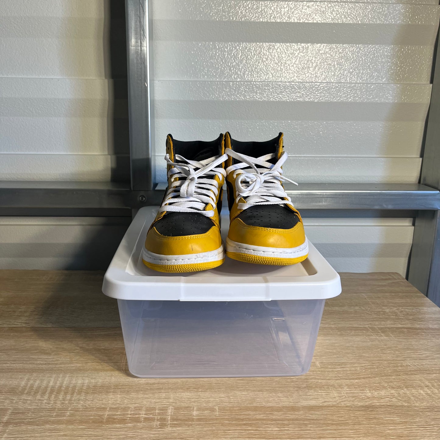 Size 10 - AJ 1 Retro High OG Pollen