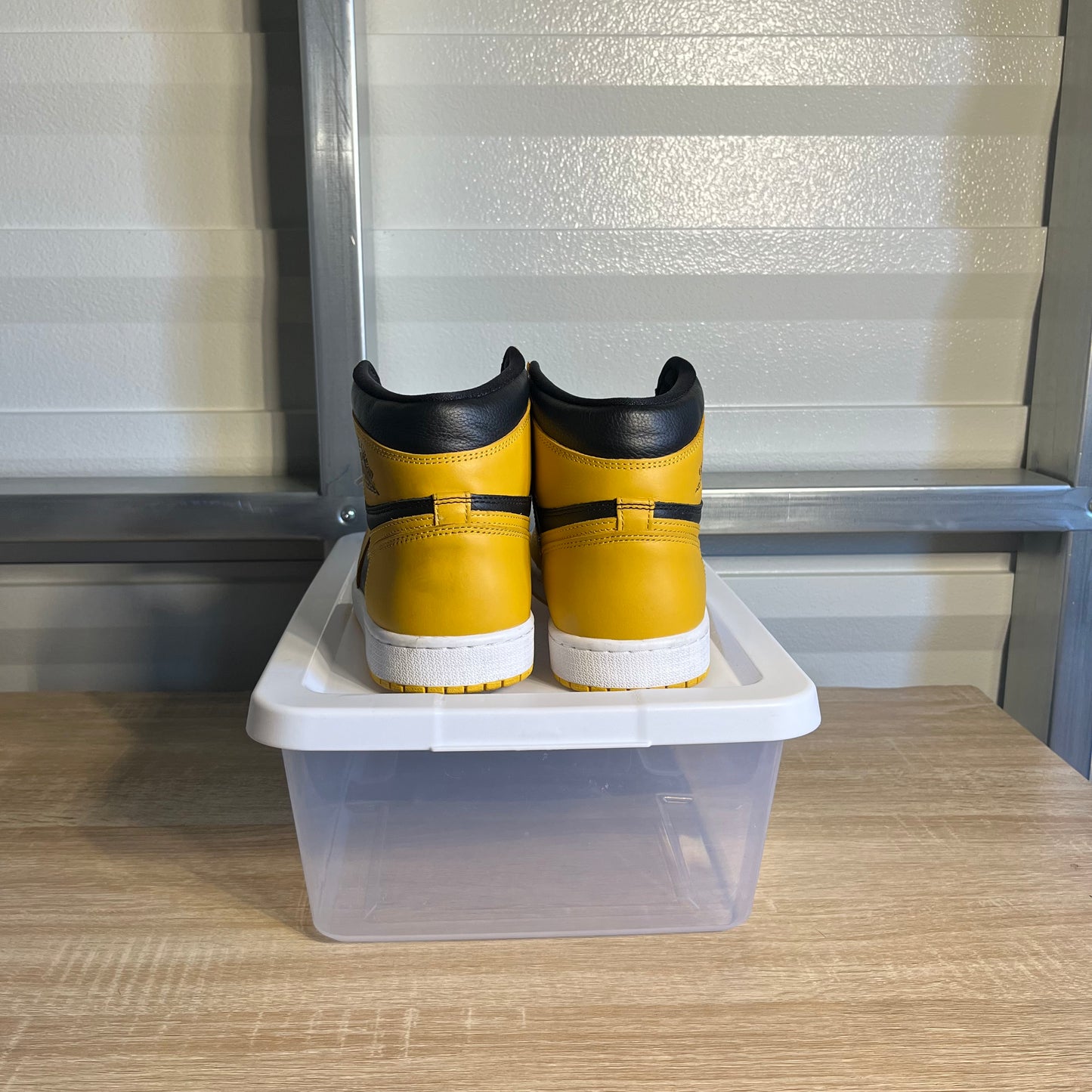 Size 10 - AJ 1 Retro High OG Pollen