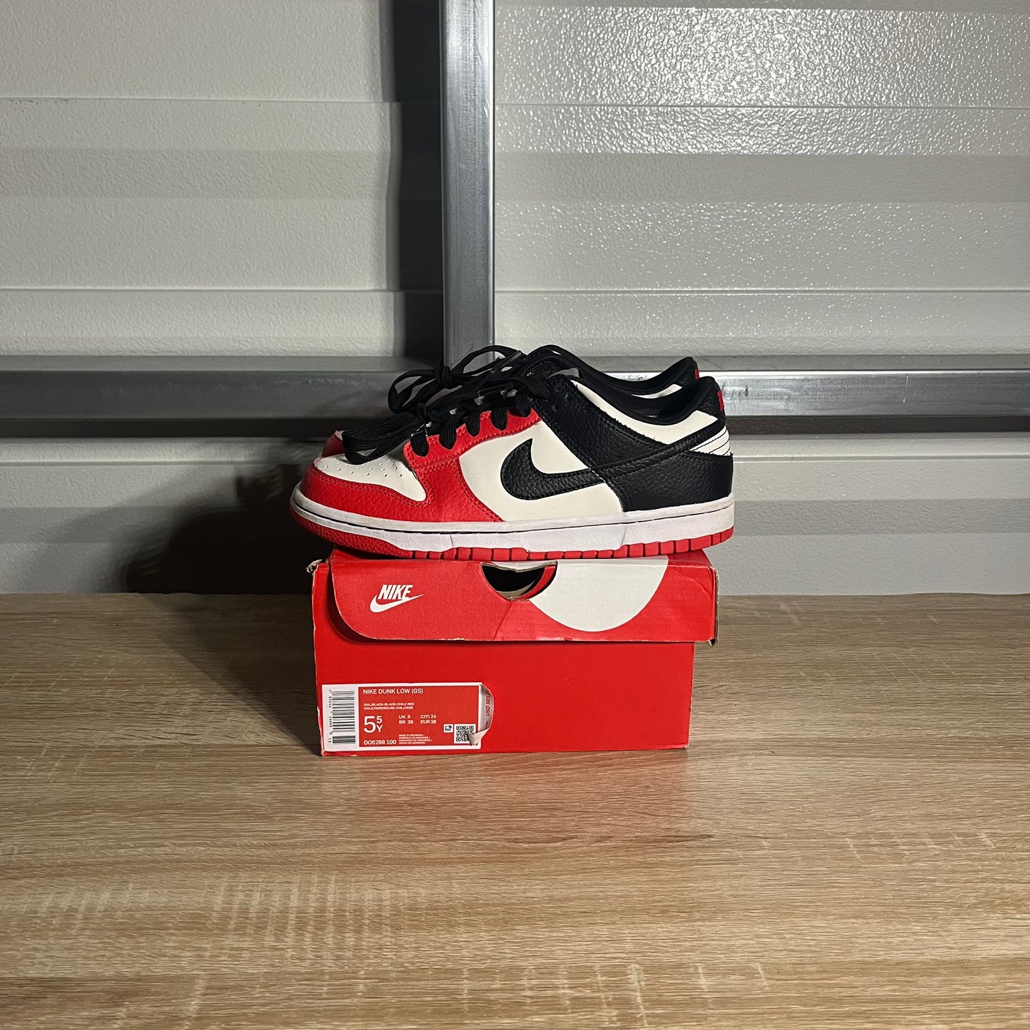 Size 5.5Y - Dunk Low EMB NBA 75th Anniversary Chicago