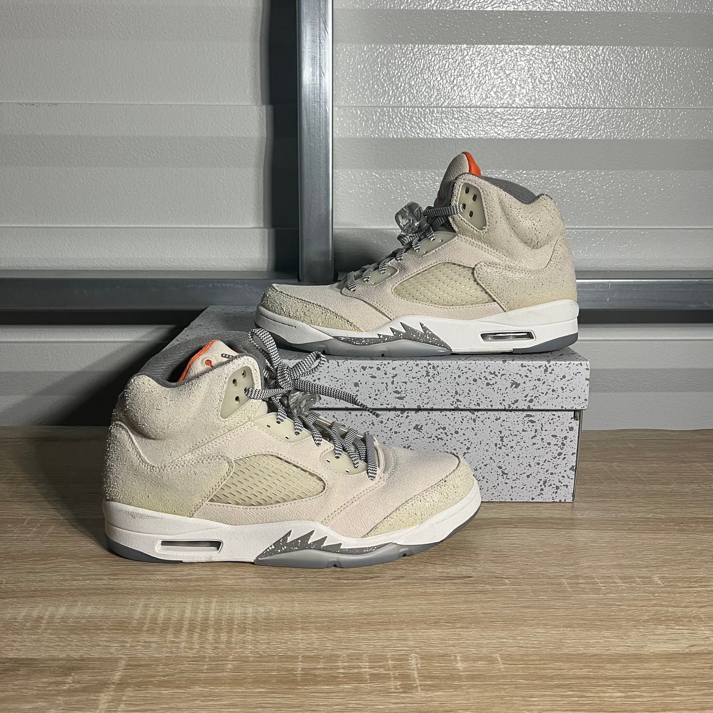 Size 10.5 - AJ 5 Retro Craft Light Orewood Brown