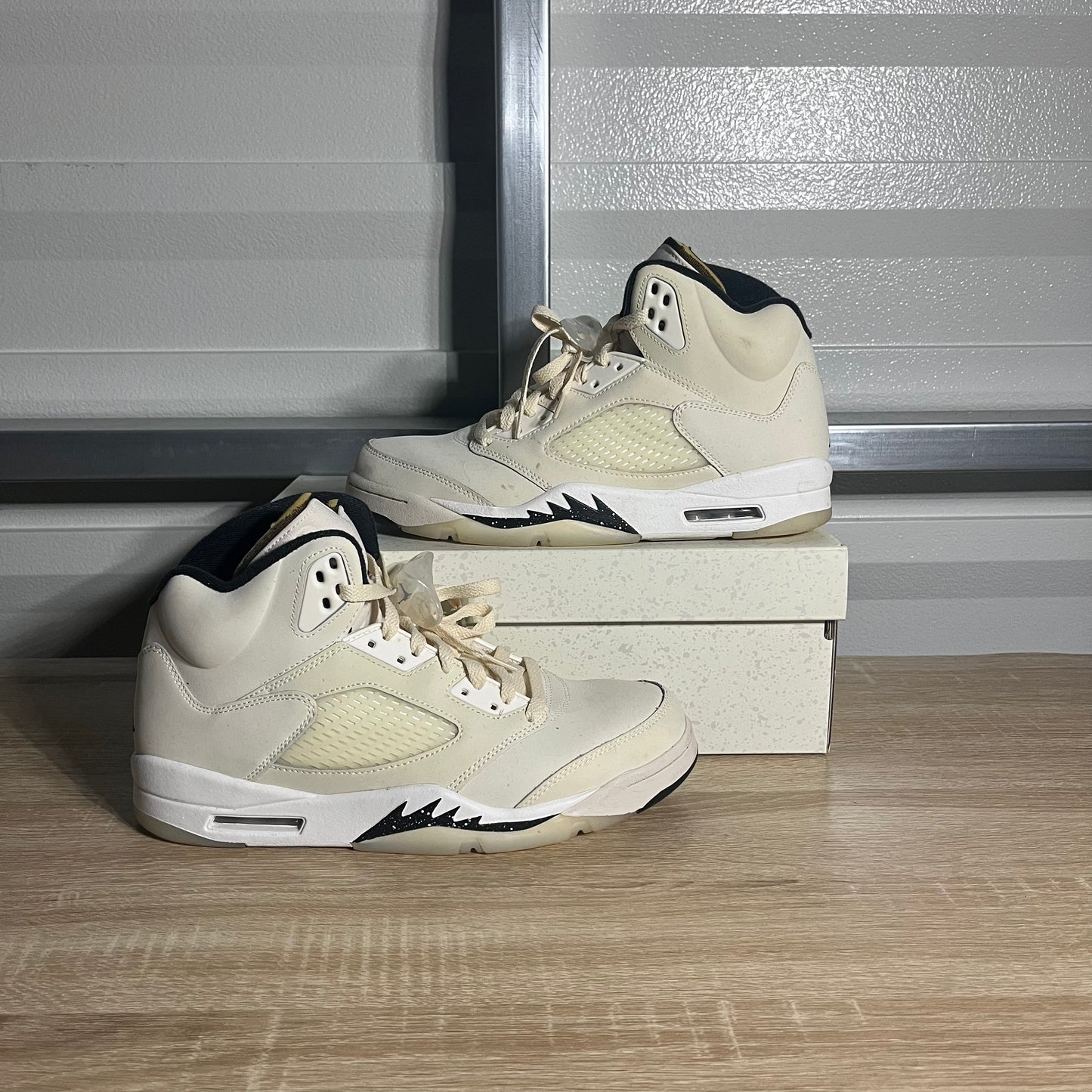 Size 10 - AJ 5 Retro Sail