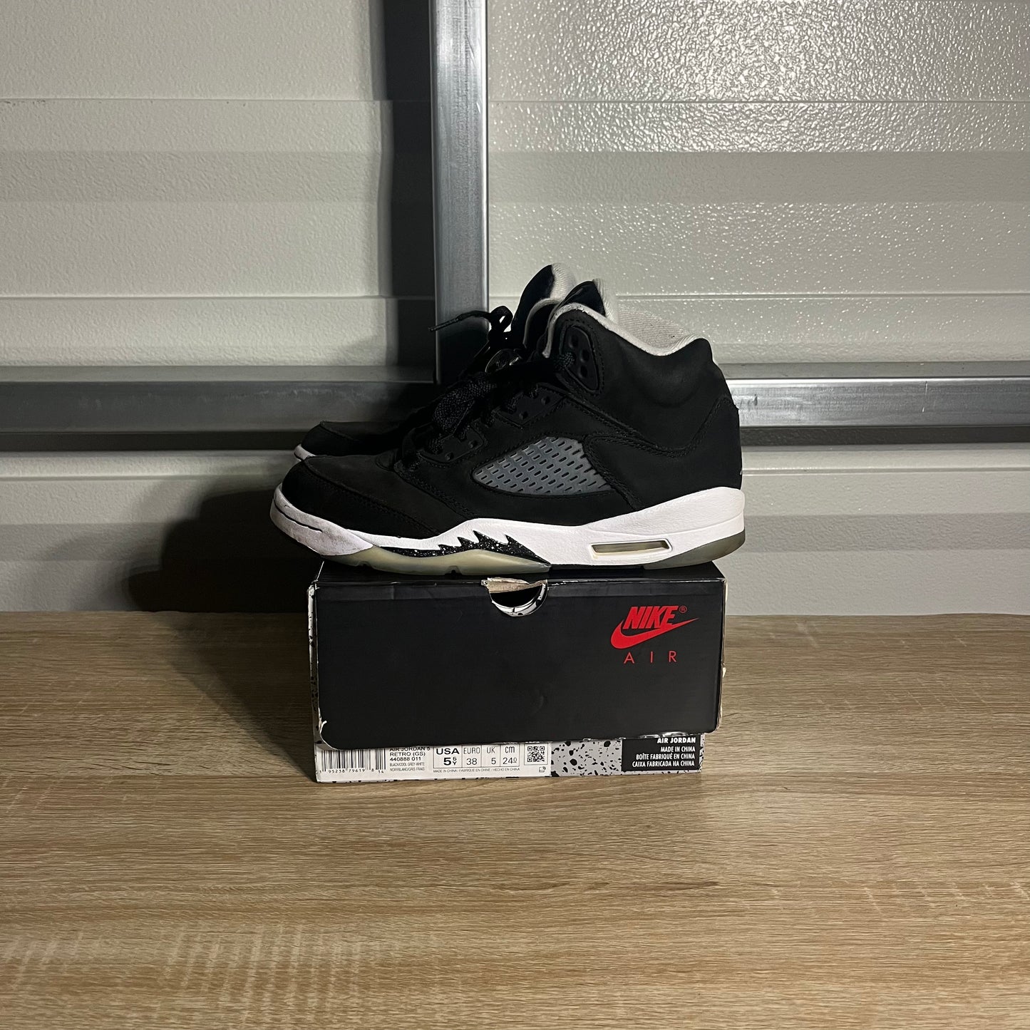Size 5.5Y - AJ 5 Retro Moonlight Oreo