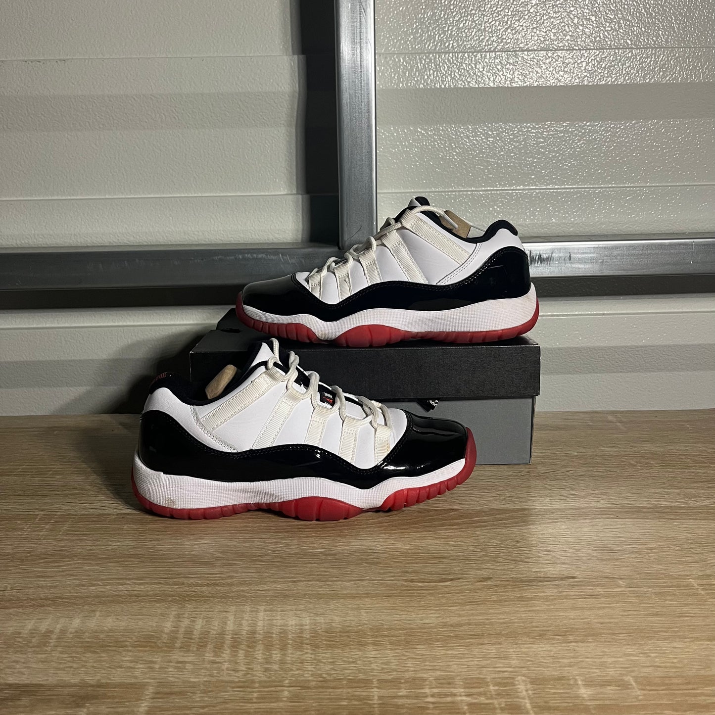 Size 5Y - AJ 11 Retro Low Concord Bred