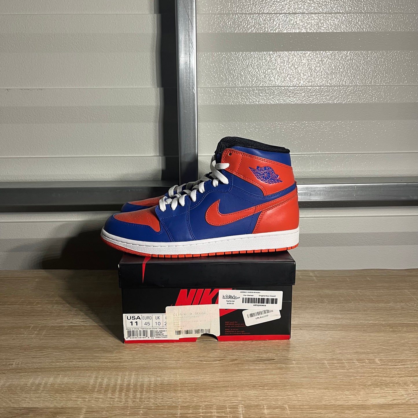 Size 11 - AJ 1 Retro High Knicks